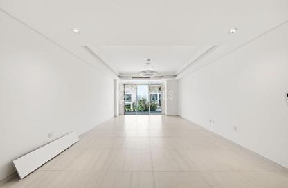 Apartment - 2 - 4 for sale in Crystal Residence - Gewan Island - The Pearl Island - Doha