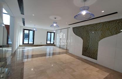 Villa - 4 - 6 for rent in Al Kheesa - Al Kheesa - Umm Salal Mohammed