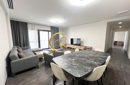 شقة - 2 غرف نوم - 2 حمامات للايجار في شارع ثابت بن زايد - المنصورة - الدوحة