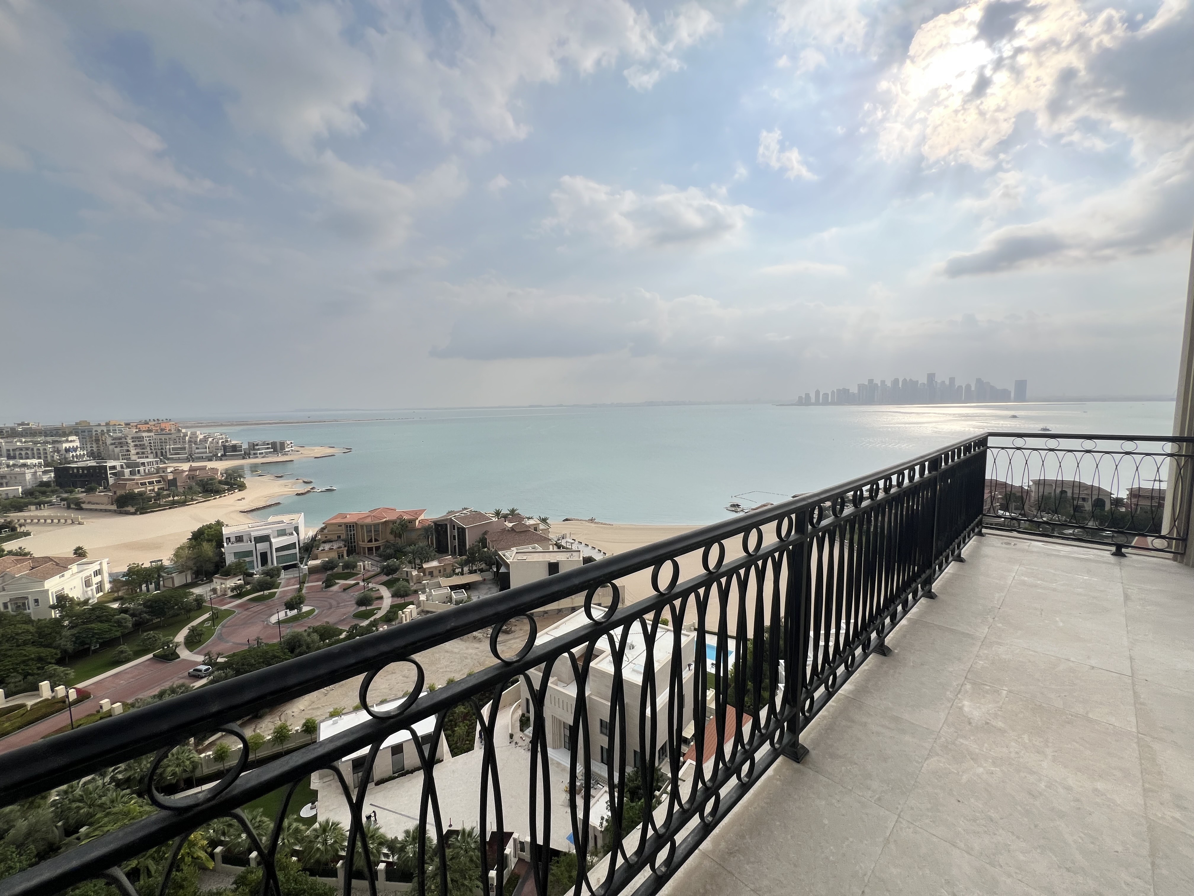 BILLS FREE | SEMI FURNISHED 1BHK | GREAT AMENITIES