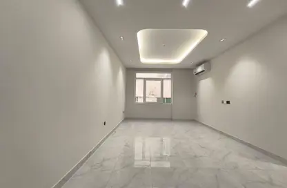 شقة - 2 غرف نوم - 3 حمامات للايجار في المسيلة - المسيلة - الدوحة