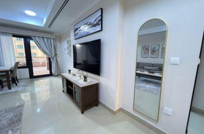 Apartment - 1 Bedroom - 2 Bathrooms for rent in Porto Arabia - The Pearl Island - Doha