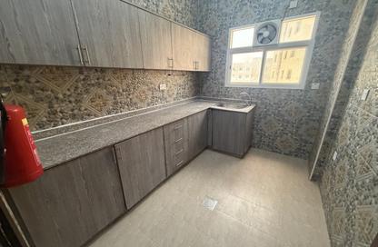 Apartment - 1 Bedroom - 1 Bathroom for rent in Umm Ghuwalina - Umm Ghuwailina - Doha