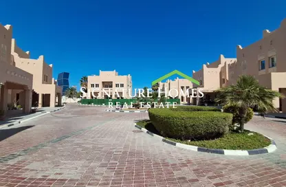 Villa - 4 Bedrooms - 5 Bathrooms for rent in West Bay Lagoon Villas - West Bay Lagoon - West Bay Lagoon - Doha