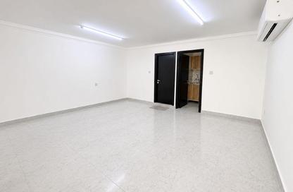 Apartment - Studio - 1 Bathroom for rent in Bu Hamour Street - Abu Hamour - Doha