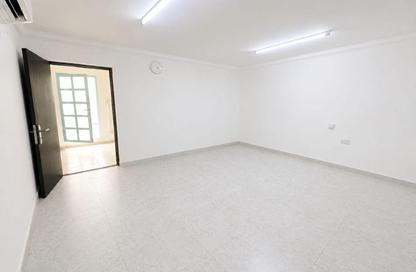 Apartment - Studio - 1 Bathroom for rent in Bu Hamour Street - Abu Hamour - Doha Apartment - Studio - 1 Bathroom for rent in Bu Hamour Street - Abu Hamour - Doha
