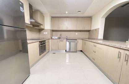 Apartment - 1 Bedroom - 2 Bathrooms for rent in East Porto Drive - Porto Arabia - The Pearl Island - Doha