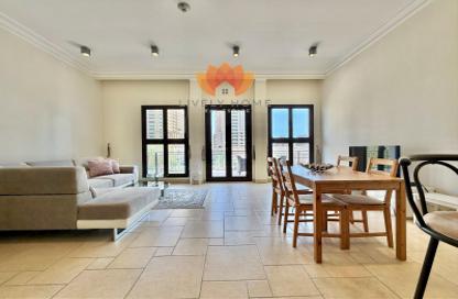 Apartment - 1 Bedroom - 2 Bathrooms for rent in Carnaval - Qanat Quartier - The Pearl Island - Doha