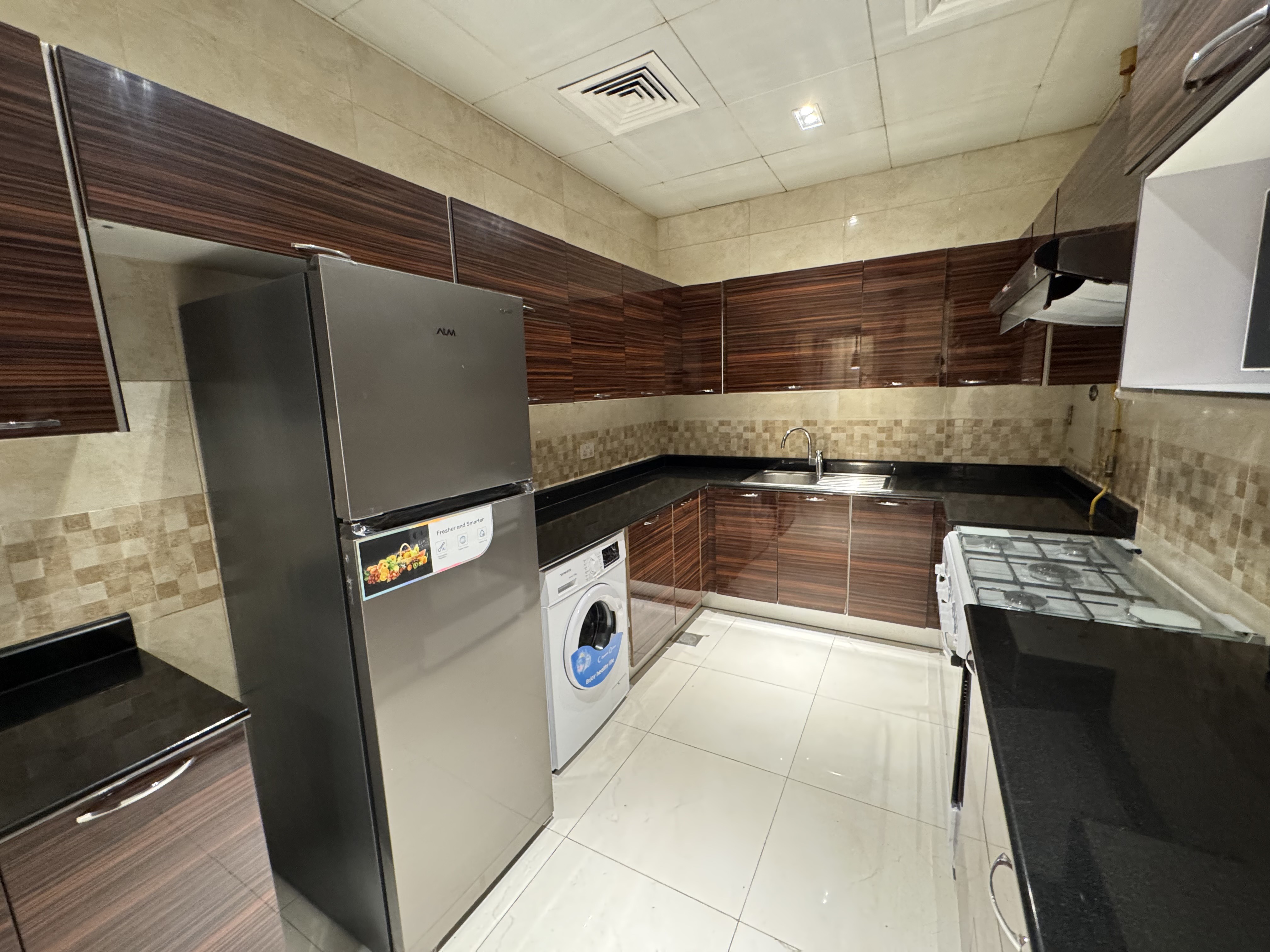 BRAND NEW 2BEDROOM FULLY FURNISHED WITH BALCONY thumbnail 4