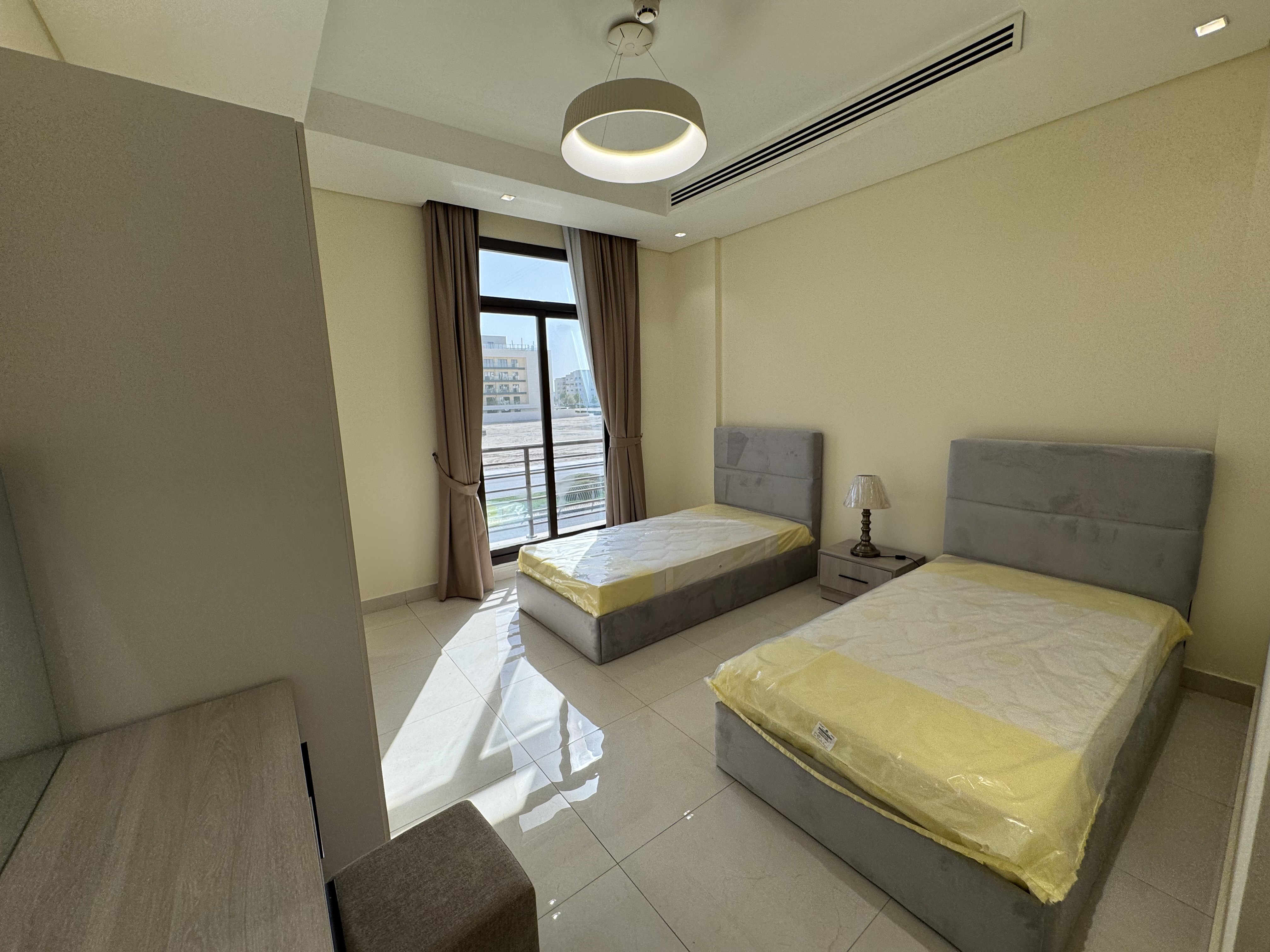 BRAND NEW 2BEDROOM FULLY FURNISHED WITH BALCONY thumbnail 8