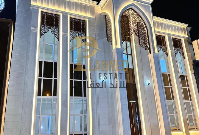 54690701 - Property Image 3