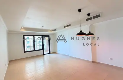 Apartment - 2 Bedrooms - 3 Bathrooms for rent in Porto Arabia - The Pearl Island - Doha