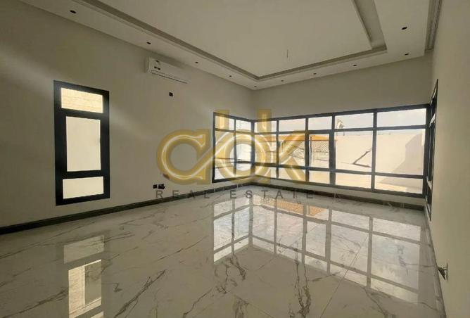 1023413 - Property Image 3