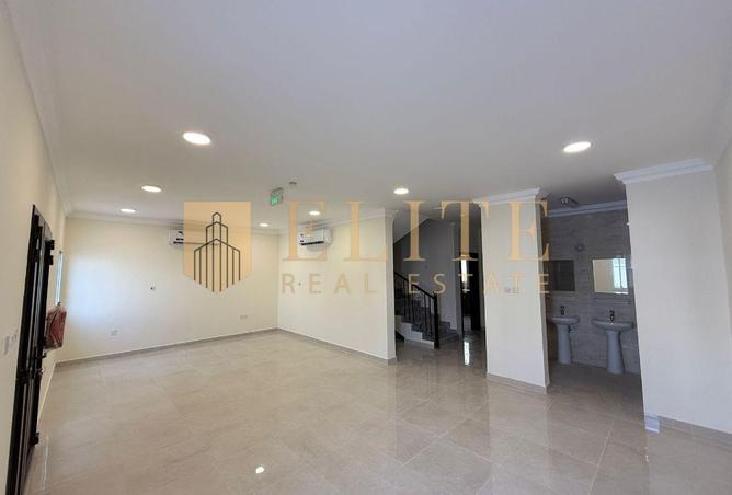 1006082 - Property Image 3