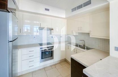 Apartment - 1 Bedroom - 2 Bathrooms for rent in Carnaval - Qanat Quartier - The Pearl Island - Doha