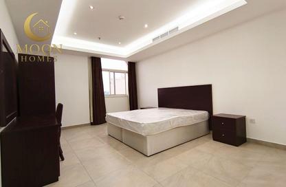 Apartment - 2 Bedrooms - 2 Bathrooms for rent in Umm Ghuwailina 4 - Umm Ghuwailina - Doha