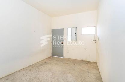 Labor Camp - Studio for rent in Industrial Area 2 - Industrial Area - Industrial Area - Doha