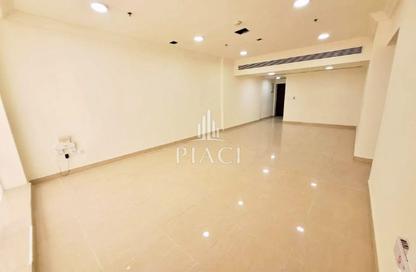 Apartment - 3 Bedrooms - 3 Bathrooms for rent in Old Salata - Salata - Doha Apartment - 3 Bedrooms - 3 Bathrooms for rent in Old Salata - Salata - Doha