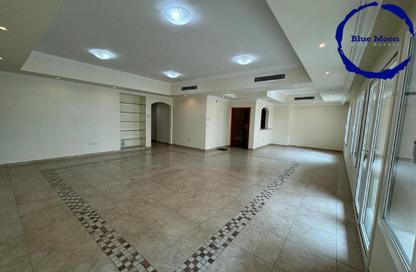 Apartment - 2 Bedrooms - 3 Bathrooms for rent in East Porto Drive - Porto Arabia - The Pearl Island - Doha Apartment - 2 Bedrooms - 3 Bathrooms for rent in East Porto Drive - Porto Arabia - The Pearl Island - Doha