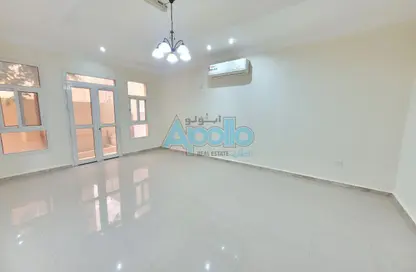 Villa - 4 Bedrooms - 4 Bathrooms for rent in Al Dana st - Muraikh - AlMuraikh - Doha