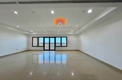 Apartment - 3 Bedrooms - 5 Bathrooms for rent in East Porto Drive - Porto Arabia - The Pearl Island - Doha