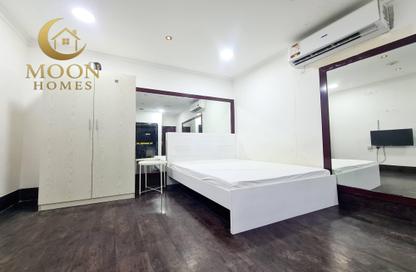 Apartment - Studio - 1 Bathroom for rent in Umm Ghuwailina 4 - Umm Ghuwailina - Doha