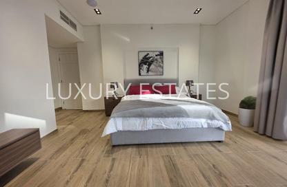 Apartment - 2 Bedrooms - 3 Bathrooms for rent in Crescent Building - Yasmeen City - Lusail