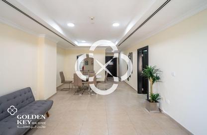 Apartment - 1 Bedroom - 2 Bathrooms for rent in East Porto Drive - Porto Arabia - The Pearl Island - Doha Apartment - 1 Bedroom - 2 Bathrooms for rent in East Porto Drive - Porto Arabia - The Pearl Island - Doha