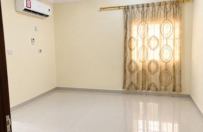 Apartment - 2 - 2 for rent in Bin Omran 35 - Fereej Bin Omran - Doha