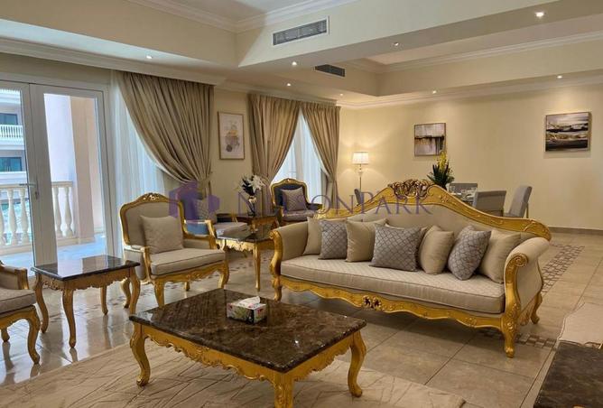 983611 - Property Image 3