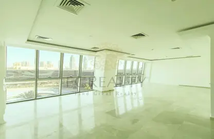 Apartment - 4 Bedrooms - 4 Bathrooms for sale in Zig Zag Towers - West Bay - Doha