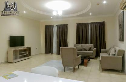 Apartment - 2 Bedrooms - 2 Bathrooms for rent in Al Sadd Road - Al Sadd - Doha