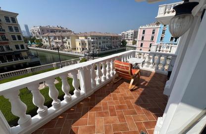 Apartment - 1 - 2 for sale in Carnaval - Qanat Quartier - The Pearl Island - Doha