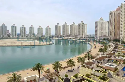 شقة - 2 غرف نوم - 4 حمامات للبيع في فيفا بحرية شرق - فيفا بحرية - جزيرة اللؤلؤة - الدوحة