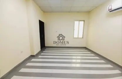 شقة - 2 غرف نوم - 3 حمامات للايجار في شارع ثابت بن زايد - المنصورة - الدوحة