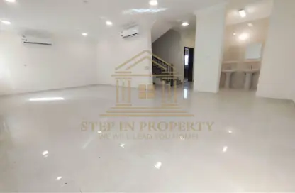 Villa - 6 Bedrooms - 6 Bathrooms for rent in Al Kheesa - Al Kheesa - Umm Salal Mohammed