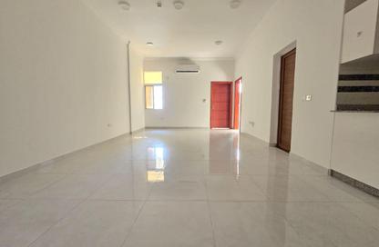 Apartment - 2 Bedrooms - 2 Bathrooms for rent in Al Aziziyah - Al Aziziyah - Doha