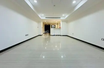Apartment - 1 Bedroom - 2 Bathrooms for rent in East Porto Drive - Porto Arabia - The Pearl Island - Doha
