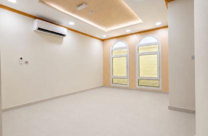 Apartment - 2 Bedrooms - 2 Bathrooms for rent in Al Nuaija Street - Al Nuaija - Doha