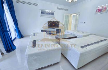 Apartment - 2 Bedrooms - 3 Bathrooms for rent in West Bay Tower - West Bay - West Bay - Doha Apartment - 2 Bedrooms - 3 Bathrooms for rent in West Bay Tower - West Bay - West Bay - Doha