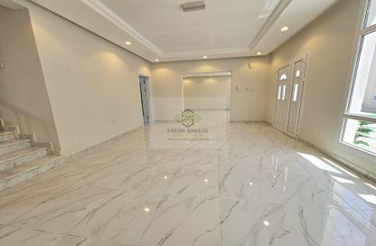 Compound - 4 Bedrooms - 4 Bathrooms for rent in Muraikh - AlMuraikh - Doha
