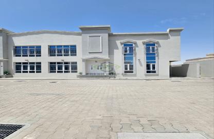 Compound - 4 Bedrooms - 4 Bathrooms for rent in Muraikh - AlMuraikh - Doha