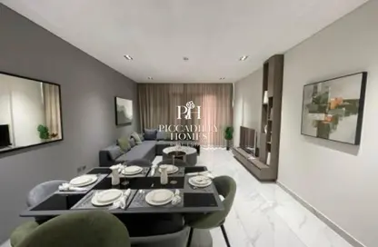 شقة - 2 غرف نوم - 3 حمامات للايجار في عرض البوليفارد - مدينة الياسمين - الوسيل