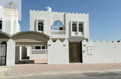 فيلا - 4 غرف نوم - 4 حمامات للايجار في المعمورة 18 - المعمورة - الدوحة