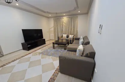 Apartment - 2 Bedrooms - 2 Bathrooms for rent in Al Mansoura - Al Mansoura - Doha