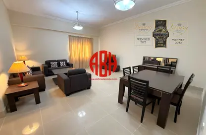 شقة - 2 غرف نوم - 2 حمامات للايجار في شارع الجزيره - فريج بن محمود الشمالي - فريج بن محمود - الدوحة