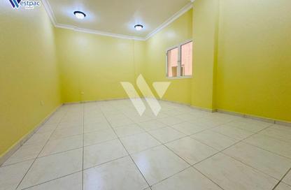 Apartment - 3 Bedrooms - 2 Bathrooms for rent in Al Mansoura - Al Mansoura - Doha