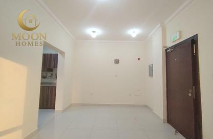 Apartment - 1 Bedroom - 1 Bathroom for rent in Umm Ghuwailina 4 - Umm Ghuwailina - Doha