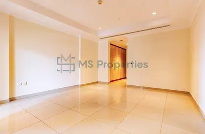 Apartment - 1 Bedroom - 2 Bathrooms for rent in West Porto Drive - Porto Arabia - The Pearl Island - Doha