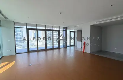 Apartment - 2 Bedrooms - 3 Bathrooms for sale in Seef Lusail Tower 1 - Seef Lusail - Lusail City - Lusail